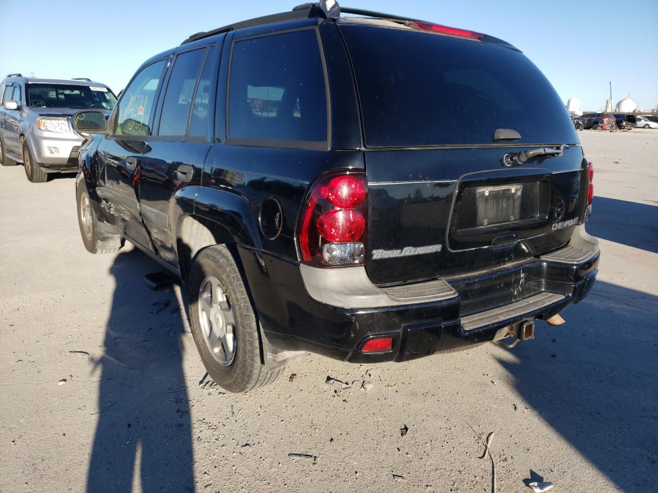Photo 3 from auction – 2004 CHEVROLET TRAILBLAZE with VIN 1GNDT13S042236645