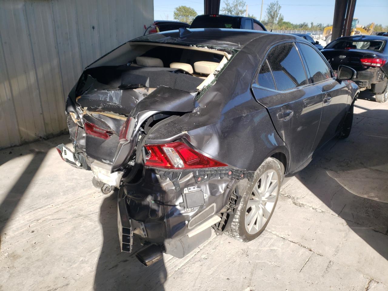 Photo 4 from auction – 2015 LEXUS IS 250 with VIN JTHBF1D22F5071185