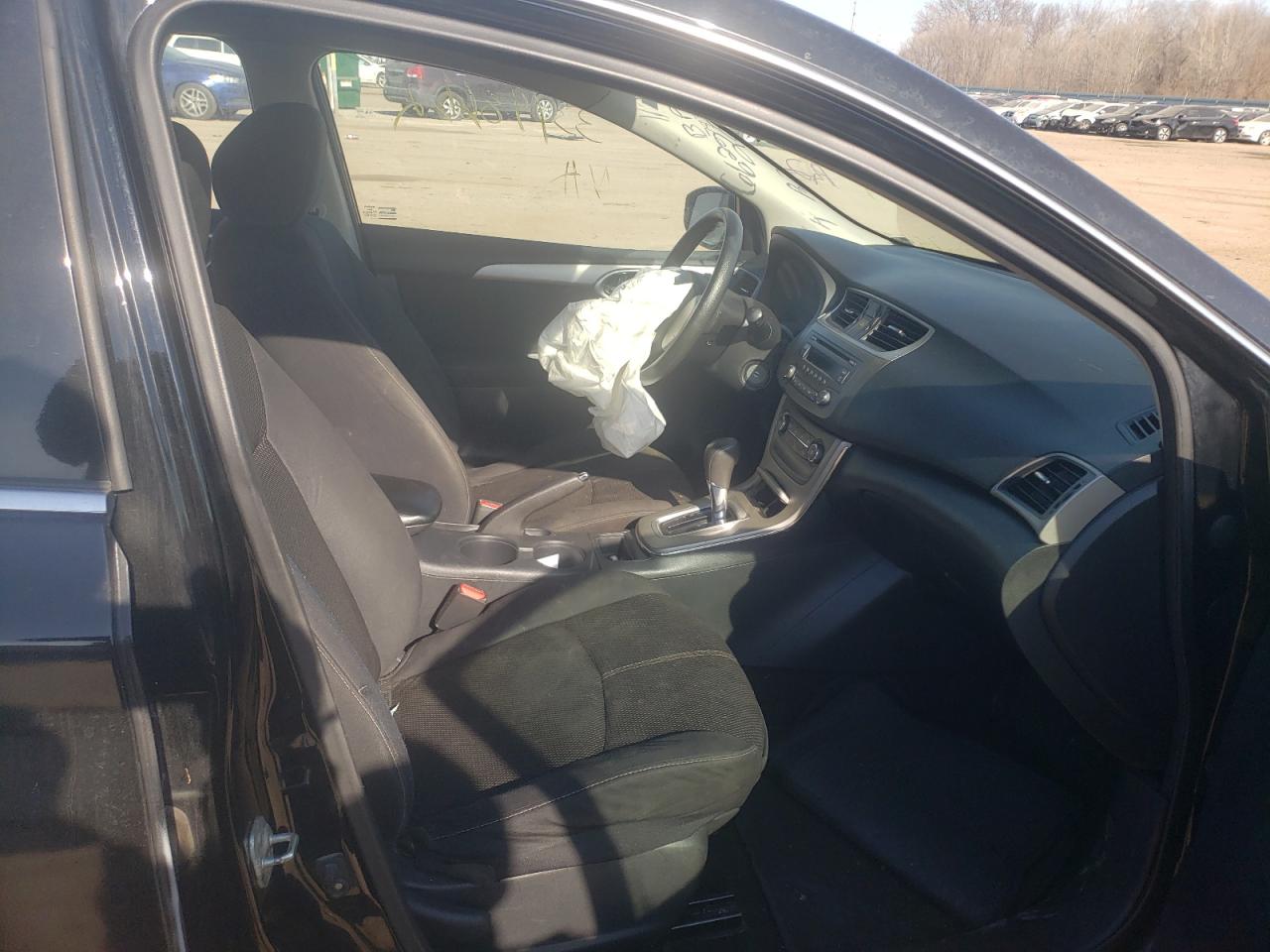 Photo 5 from auction – 2014 NISSAN SENTRA S with VIN 3N1AB7AP1EY207838