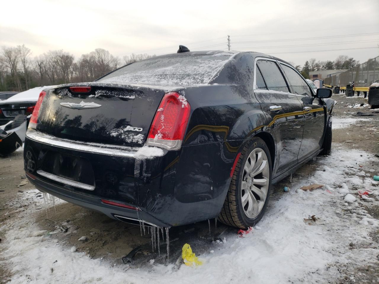 Photo 4 from auction – 2018 CHRYSLER 300 LIMITE with VIN 2C3CCAEG7JH136790