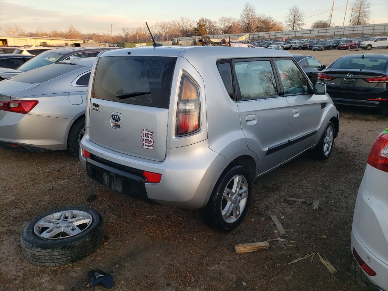 Photo 4 from auction – 2010 KIA SOUL with VIN KNDJT2A24A7060847