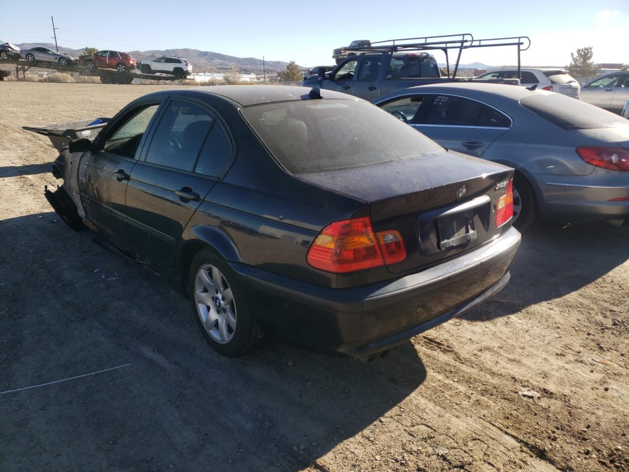Photo 3 from auction – 2005 BMW 325 I with VIN WBAEV33405KW19763