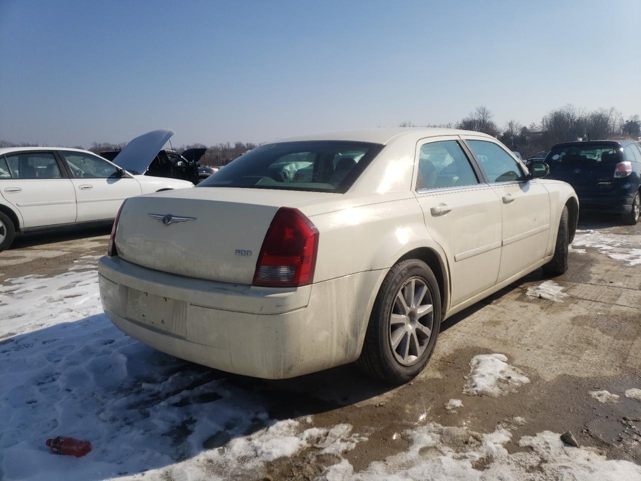 Photo 4 from auction – 2007 CHRYSLER 300 with VIN 2C3LA43R27H881998