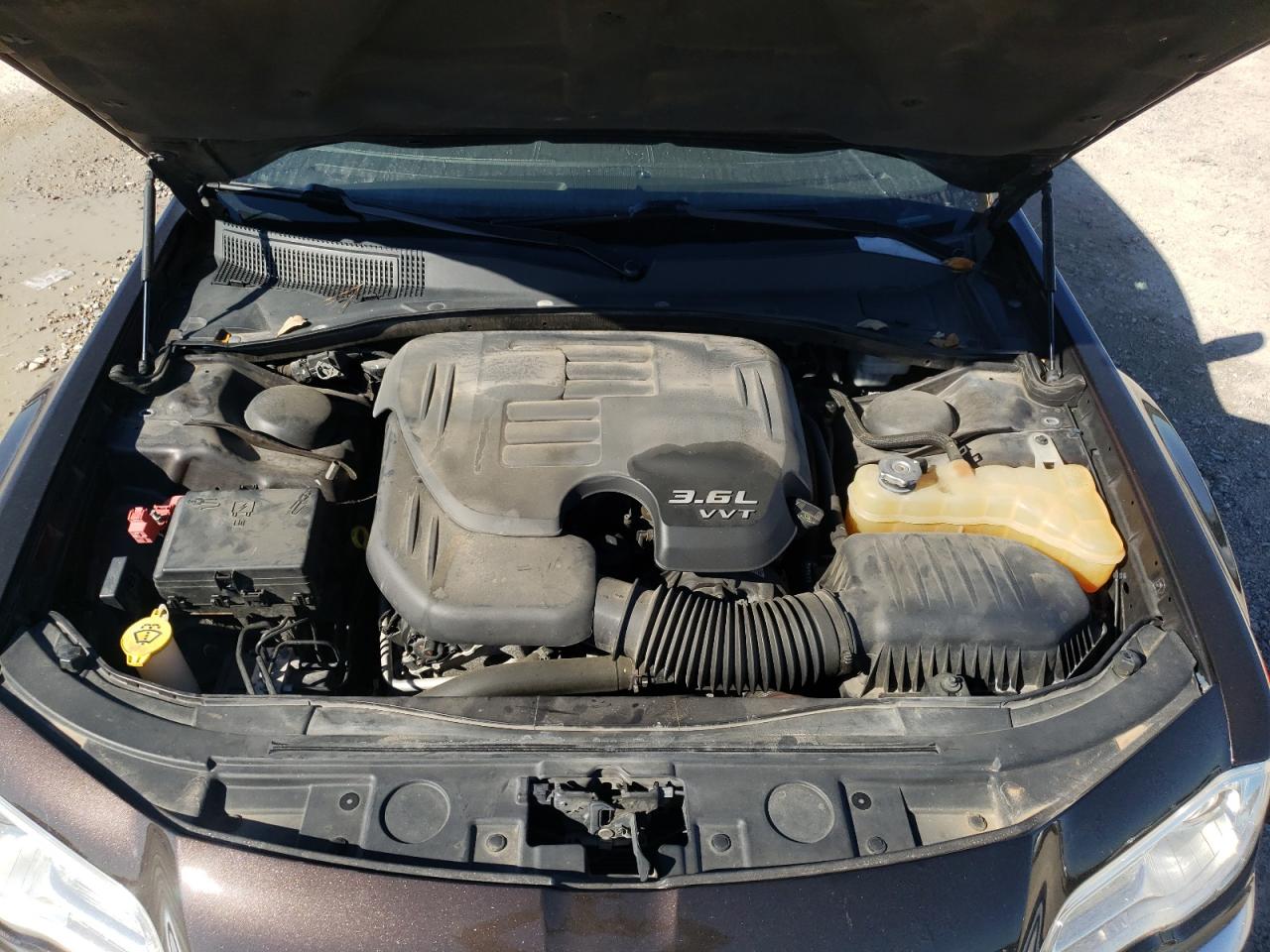 Photo 7 from auction – 2012 CHRYSLER 300 LIMITE with VIN 2C3CCACG3CH274168