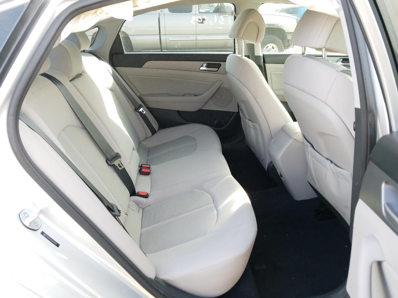 Photo 6 from auction – 2015 HYUNDAI SONATA SE with VIN 5NPE24AF2FH167045
