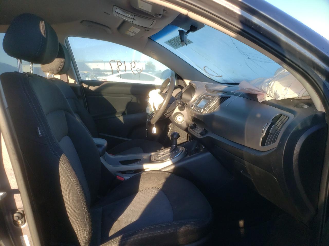 Photo 5 from auction – 2015 KIA SPORTAGE L with VIN KNDPBCAC3F7767411