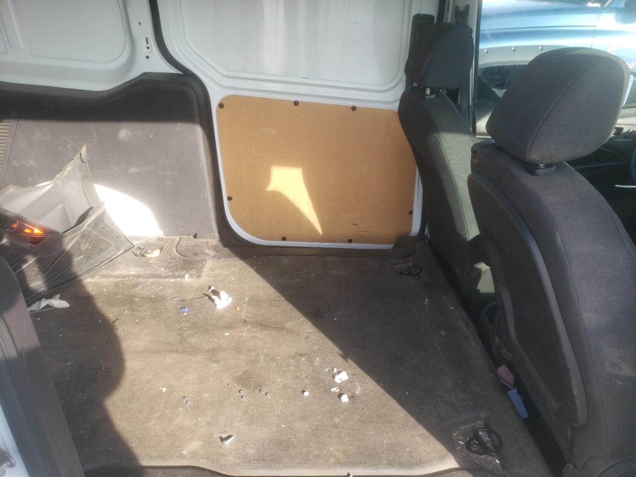 Photo 6 from auction – 2017 FORD TRANSIT CO with VIN NM0LS7E7XH1333279