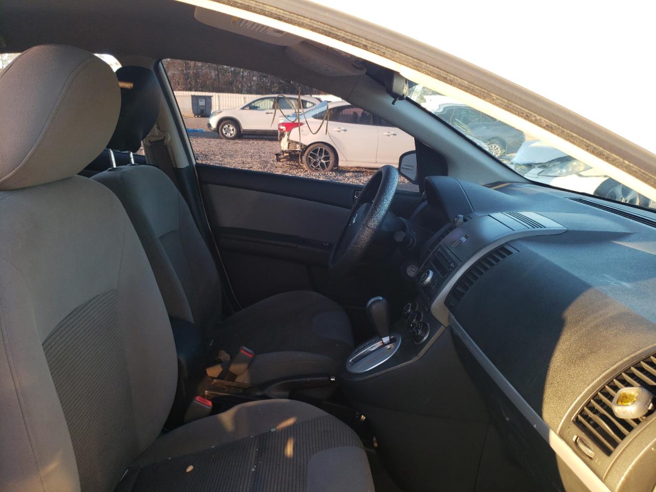 Photo 5 from auction – 2011 NISSAN SENTRA with VIN 3N1AB6AP0BL728178