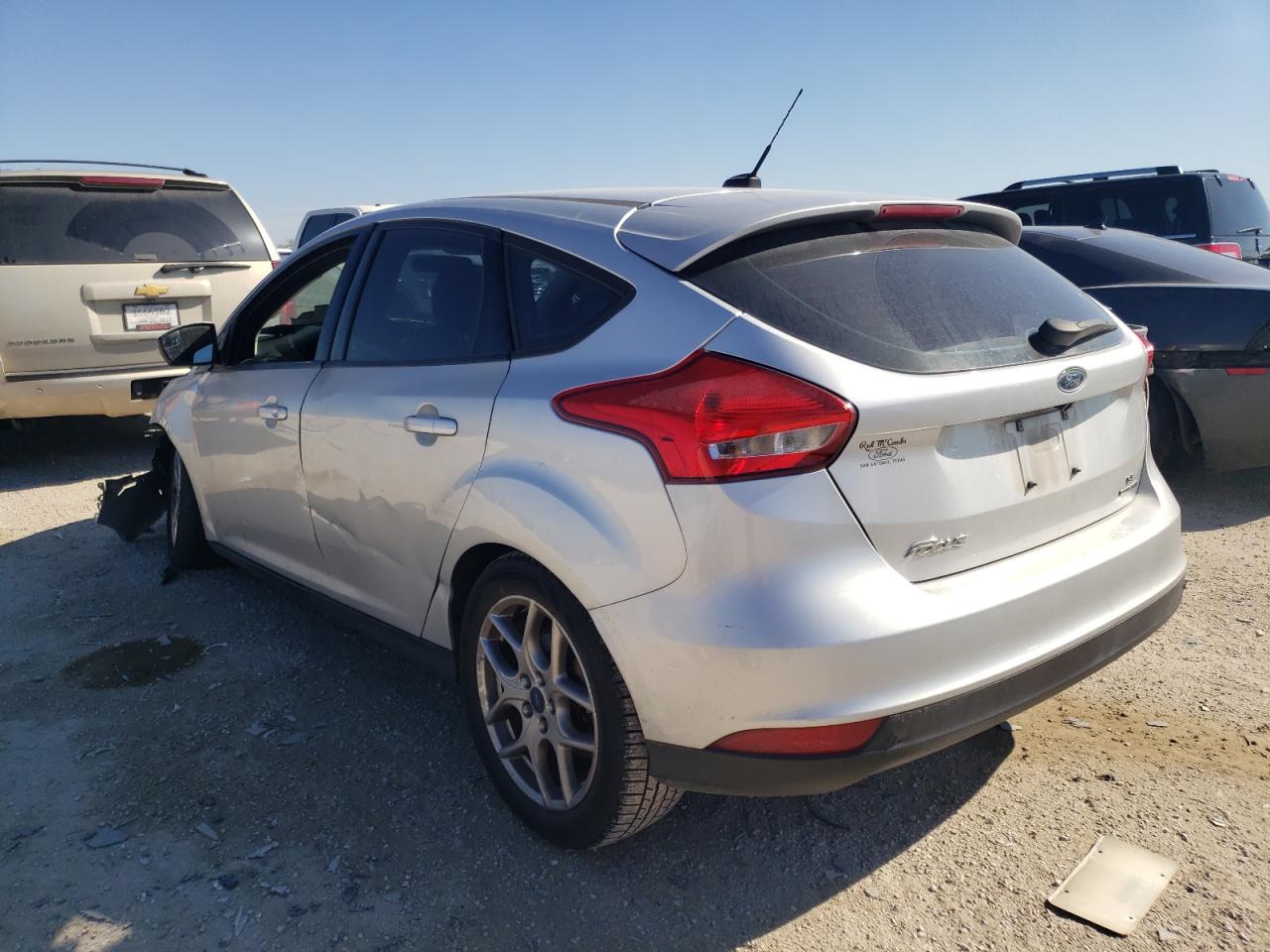 Photo 3 from auction – 2015 FORD FOCUS SE with VIN 1FADP3K22FL283088