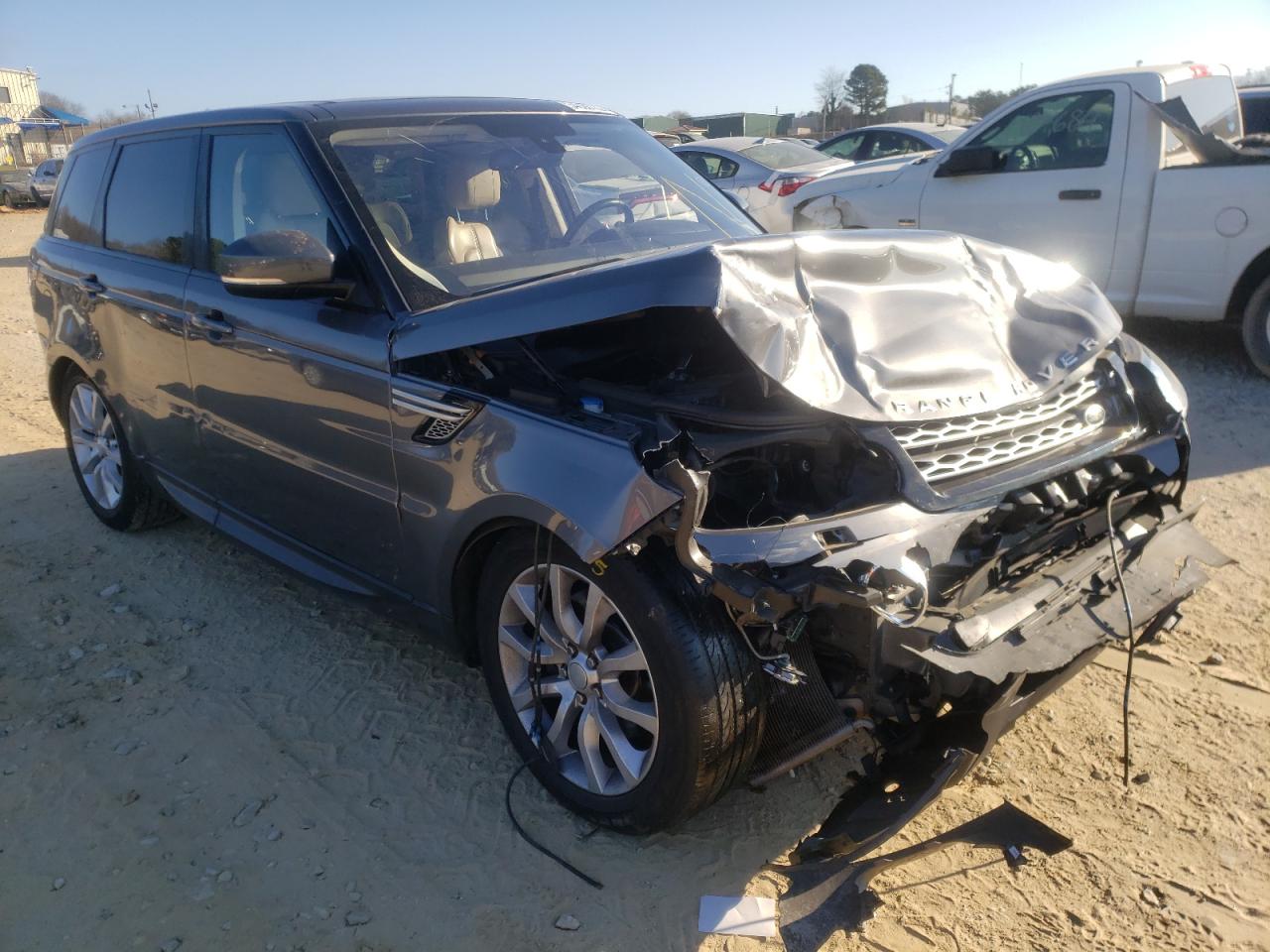 LAND ROVER RANGE ROVE 2016 with VIN SALWR2VF4GA555149 - Photo from auction