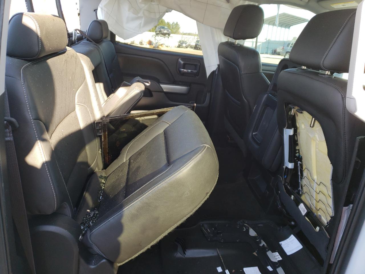 Photo 6 from auction – 2015 CHEVROLET SILVERADO with VIN 3GCUKREC0FG527835