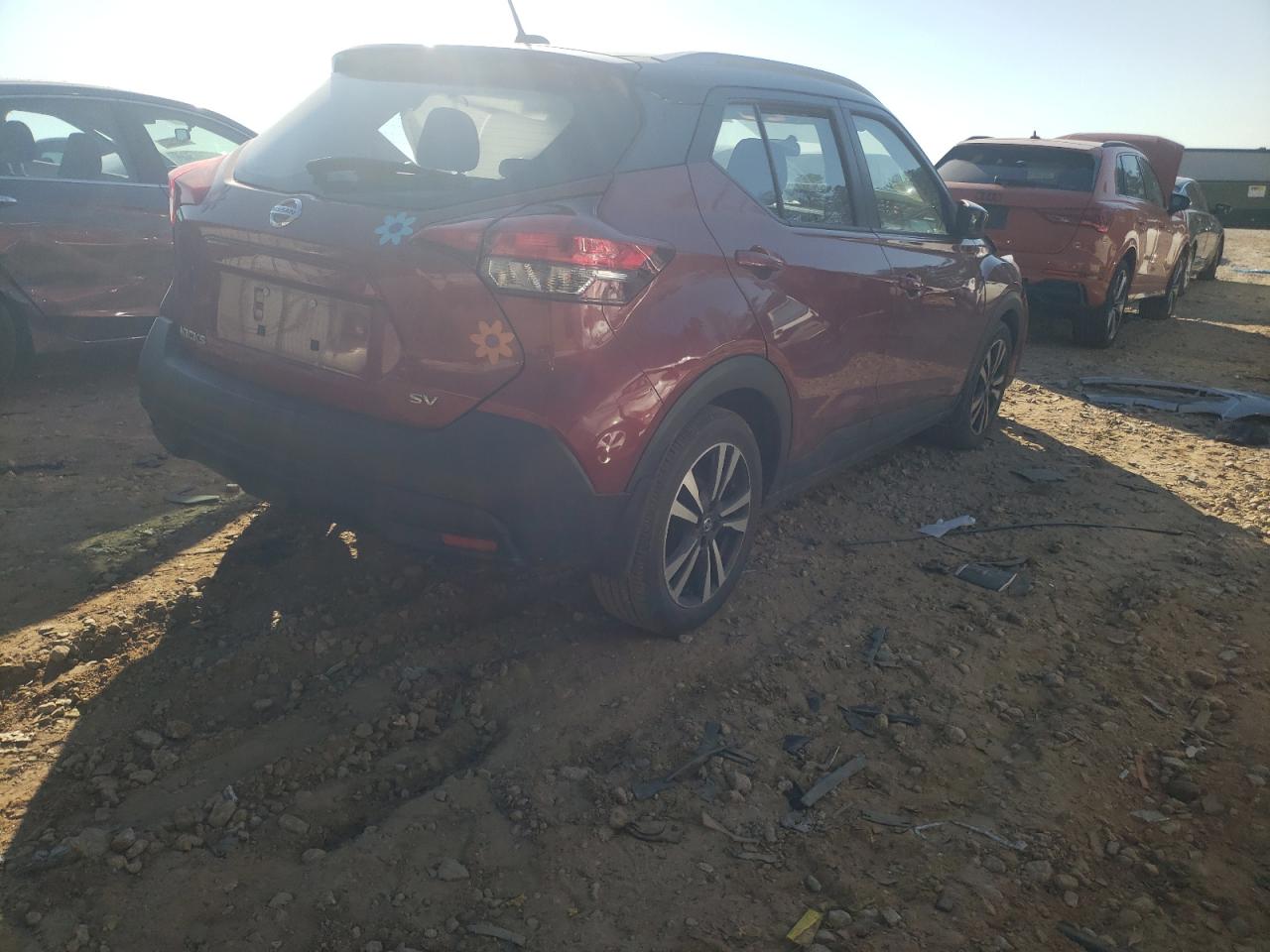 Foto 4 de la subasta – 2019 NISSAN KICKS S con VIN 3N1CP5CU3KL470696