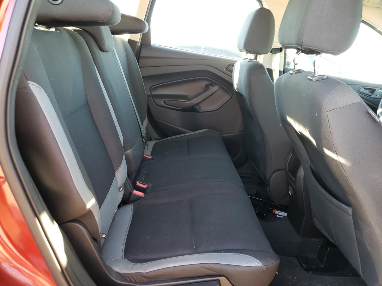 Photo 6 from auction – 2015 FORD ESCAPE S with VIN 1FMCU0F78FUA66265