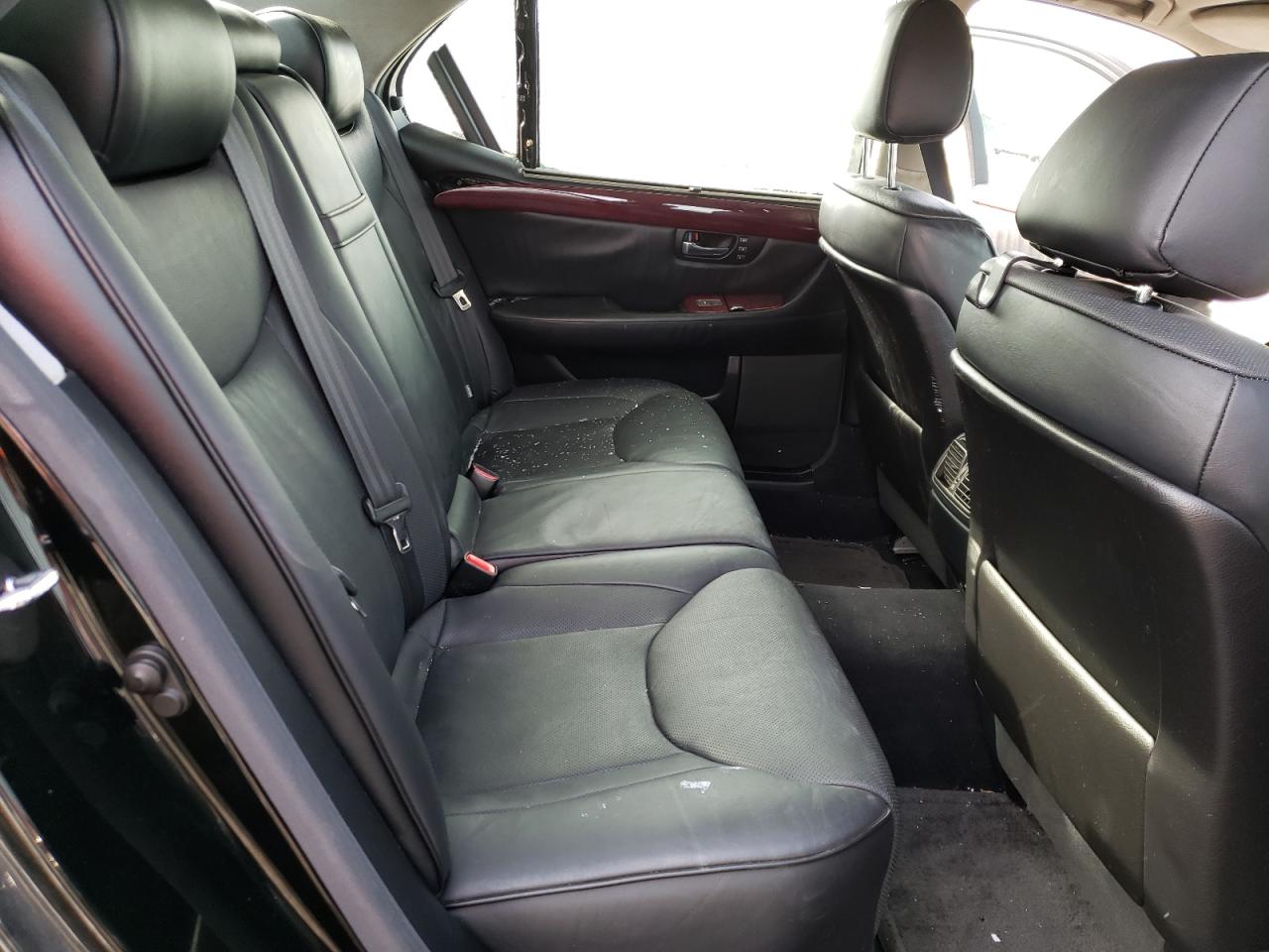 Photo 6 from auction – 2001 LEXUS LS 430 with VIN JTHBN30F510025055