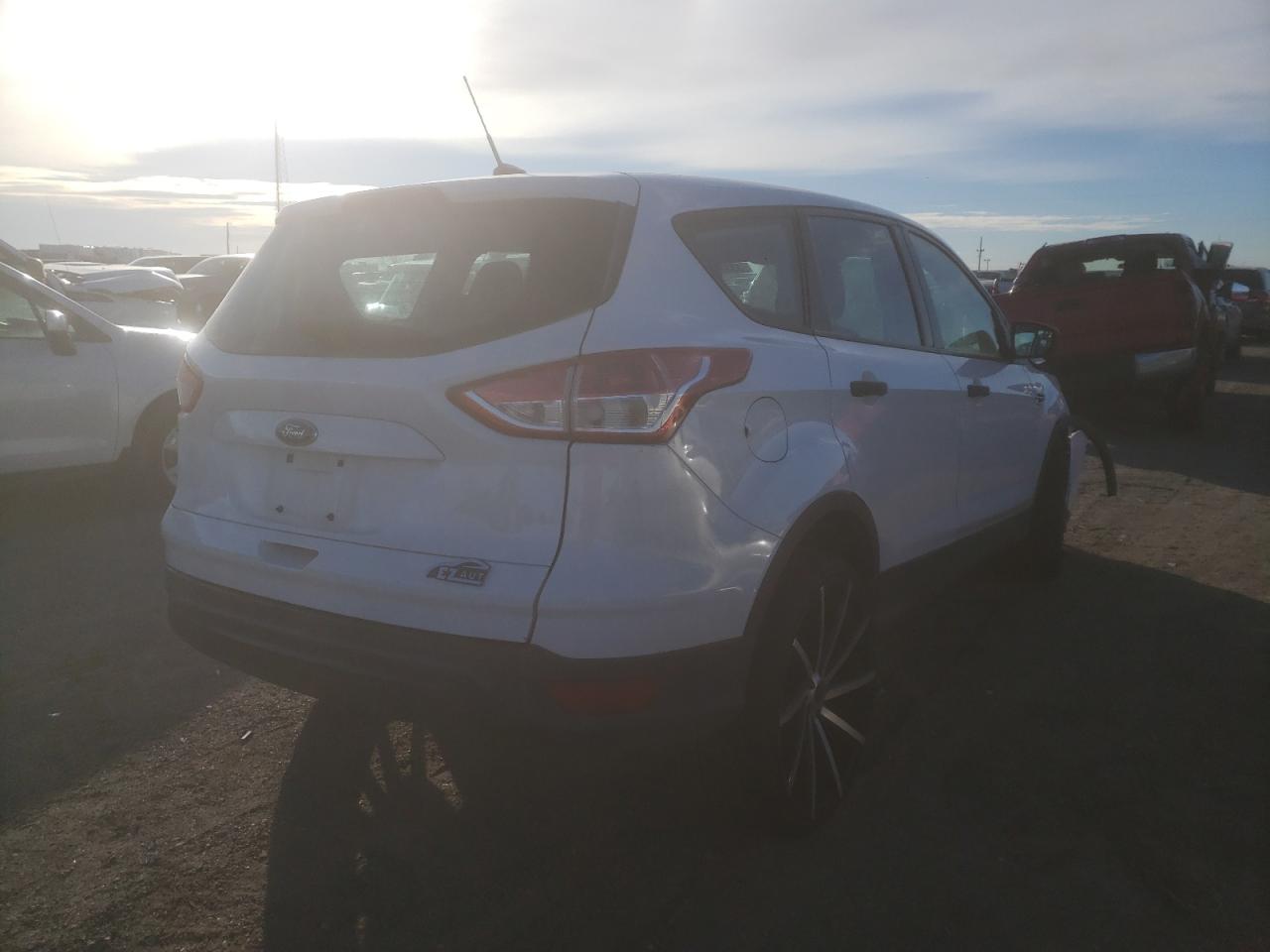 Photo 4 from auction – 2013 FORD ESCAPE with VIN 1FMCU0F70DUD11783