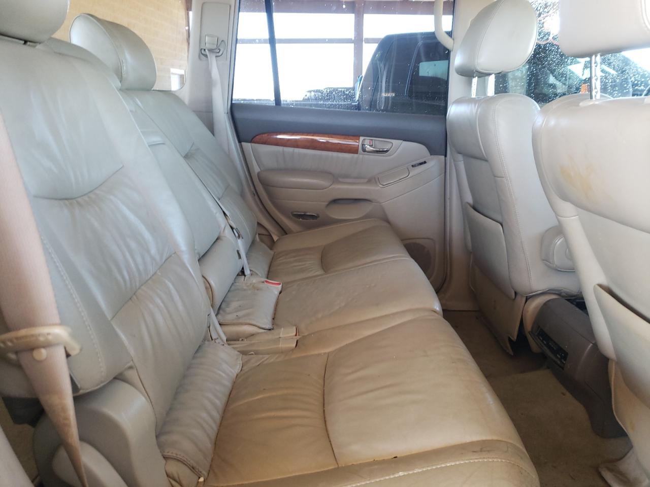 Photo 6 from auction – 2004 LEXUS GX 470 with VIN JTJBT20X440051285