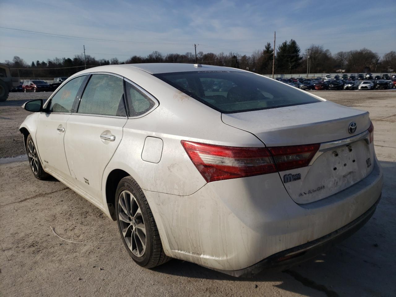 Photo 3 from auction – 2018 TOYOTA AVALON HYB with VIN 4T1BD1EB7JU064510