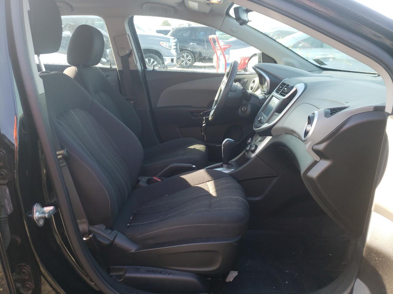 Photo 5 from auction – 2017 CHEVROLET SONIC LT with VIN 1G1JD5SH0H4106499