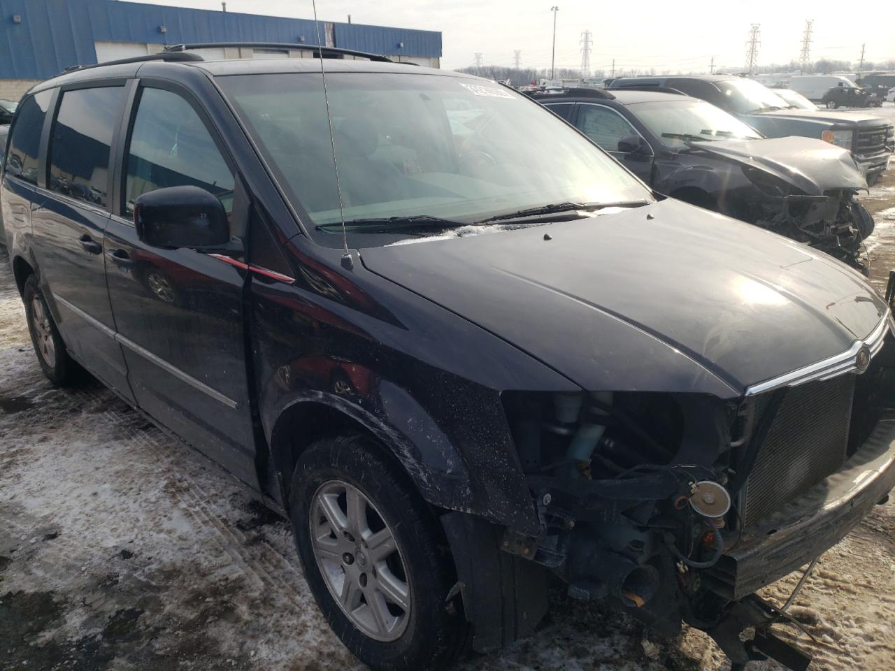 CHRYSLER TOWN & COU 2010 with VIN 2A4RR5D17AR149732 - Photo from auction