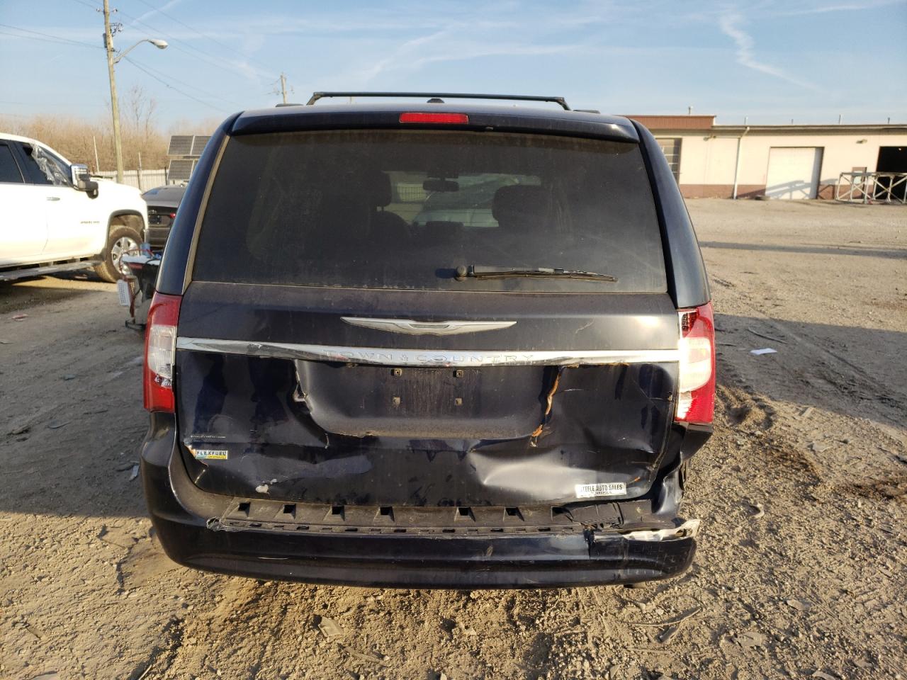 Photo 9 from auction – 2014 CHRYSLER TOWN & COU with VIN 2C4RC1BG2ER156245