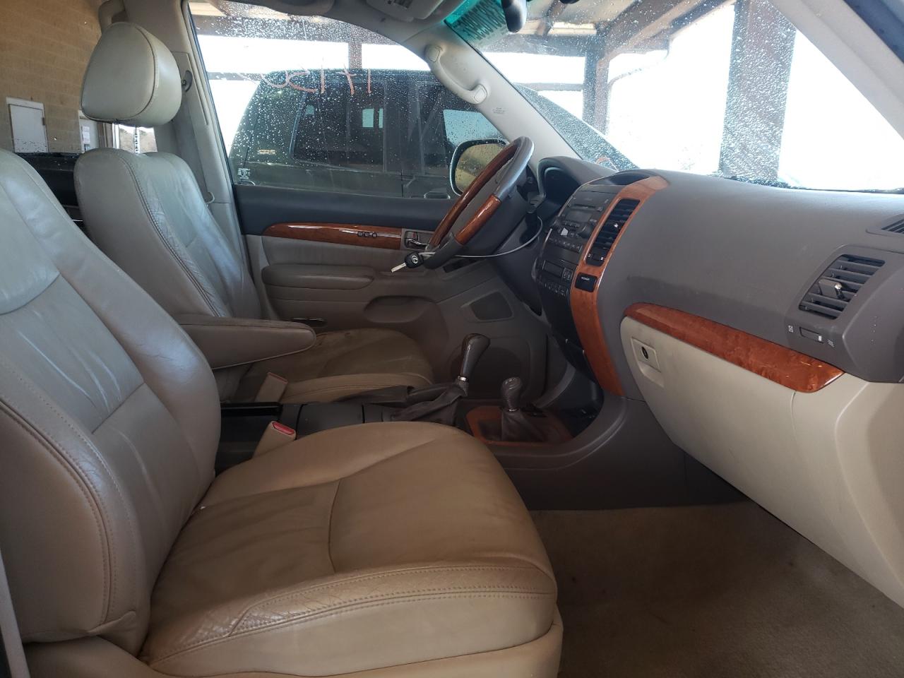 Photo 5 from auction – 2004 LEXUS GX 470 with VIN JTJBT20X440051285