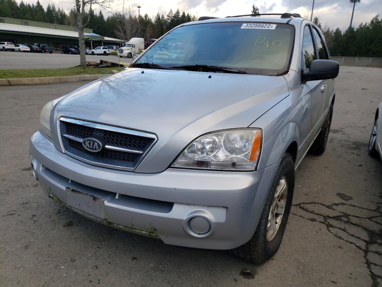 Photo 2 from auction – 2005 KIA SORENTO EX with VIN KNDJC733855469566