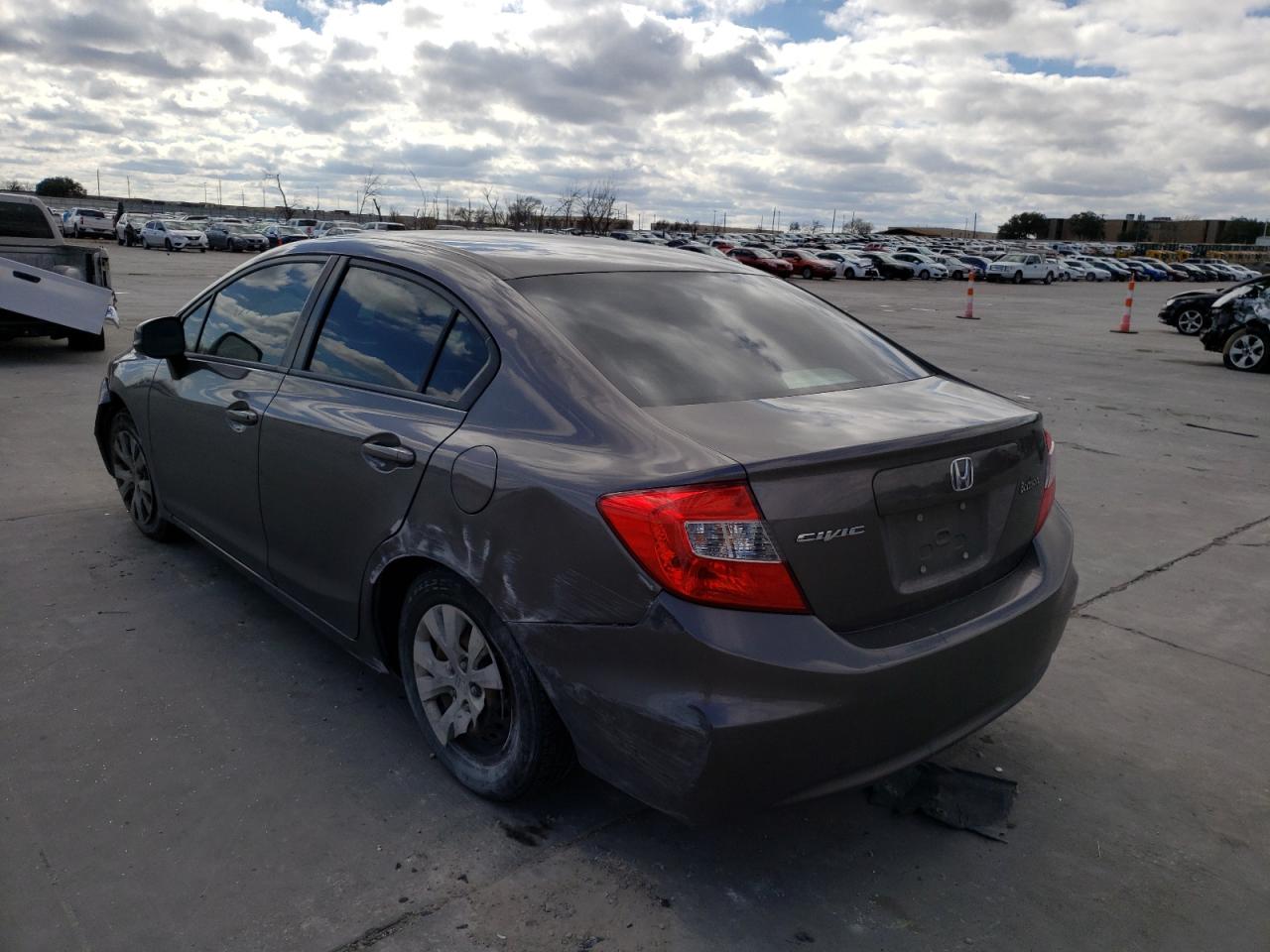 Photo 3 from auction – 2012 HONDA CIVIC LX with VIN 19XFB2F51CE332267