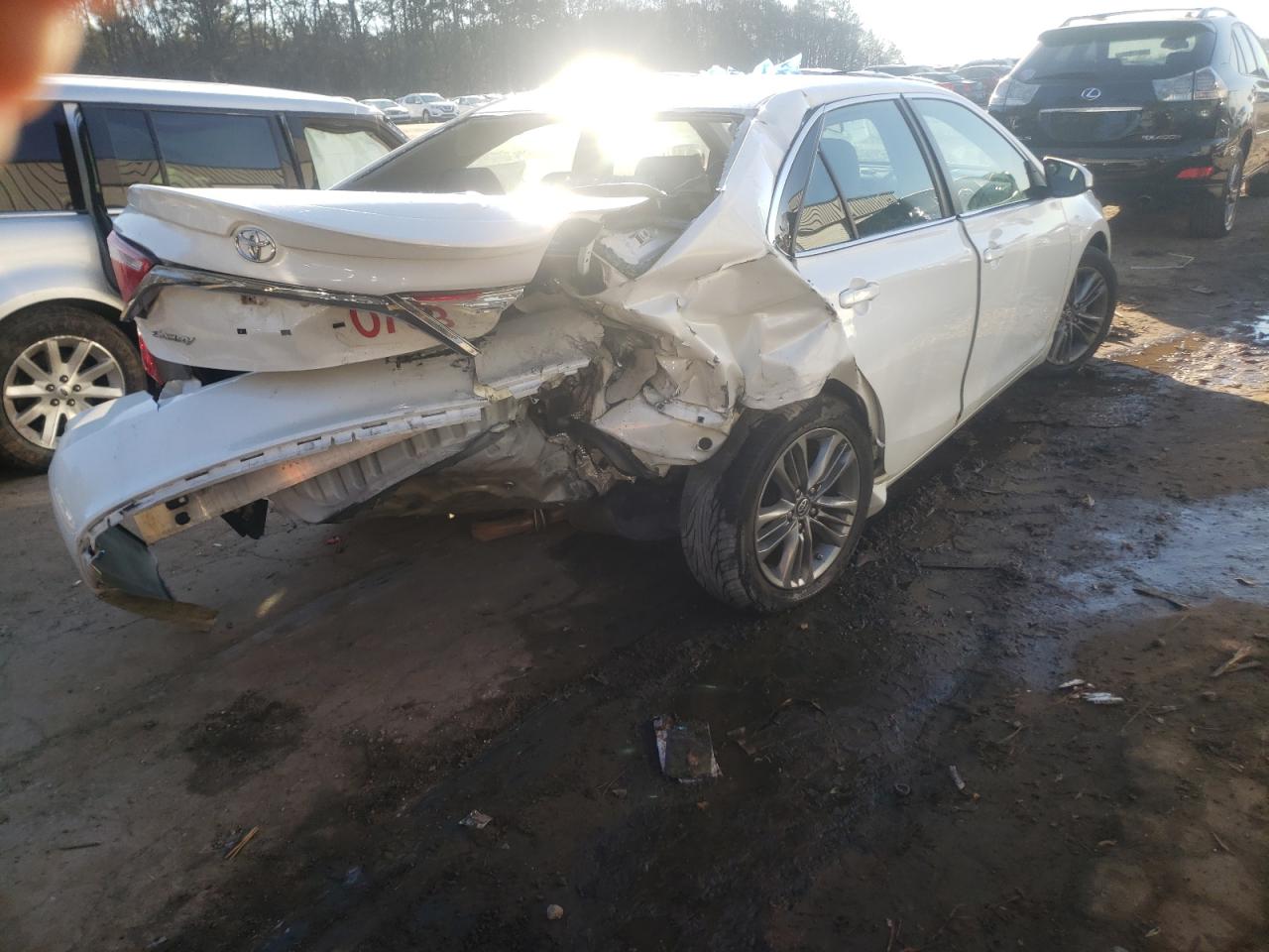 Photo 4 from auction – 2017 TOYOTA CAMRY LE with VIN 4T1BF1FKXHU445612