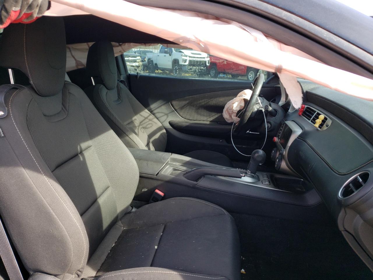 Photo 5 from auction – 2013 CHEVROLET CAMERO with VIN 2G1FB1E38D9245209