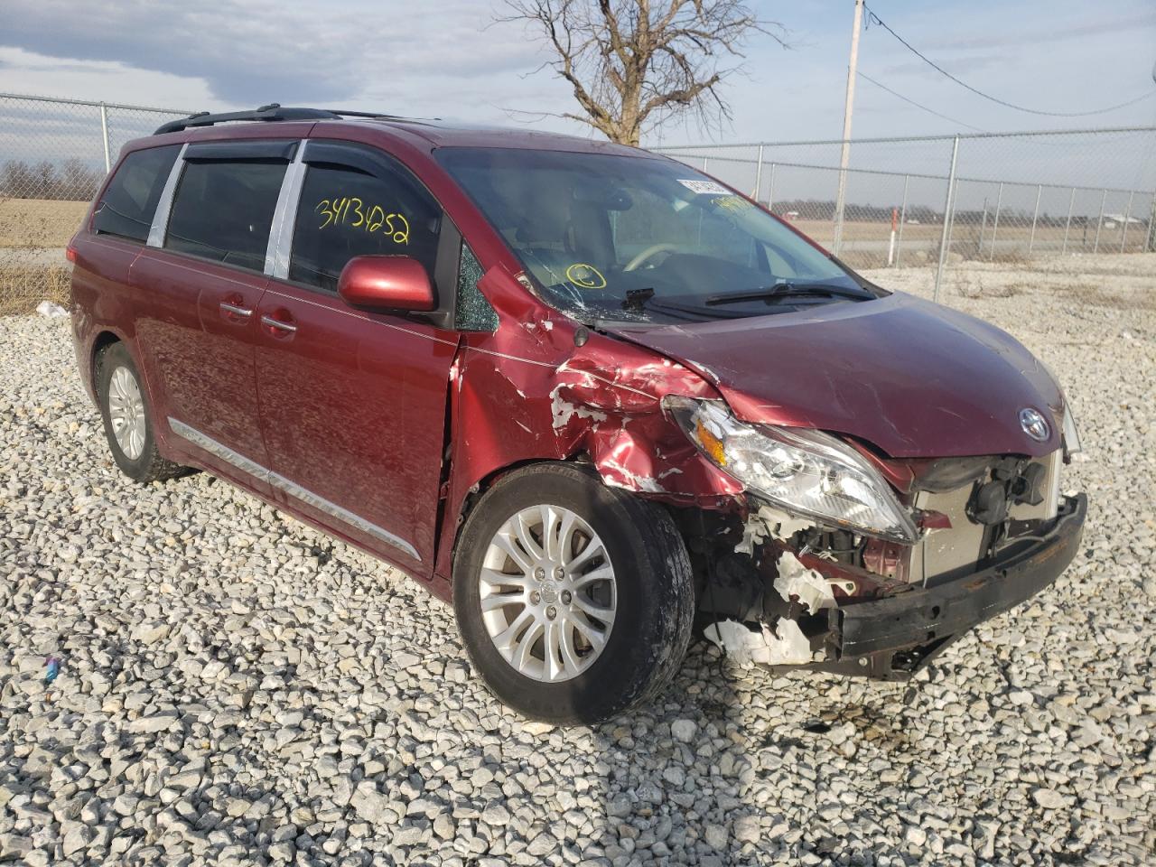 Photo 1 from auction – 2013 TOYOTA SIENNA with VIN 5TDYK3DC1DS320160