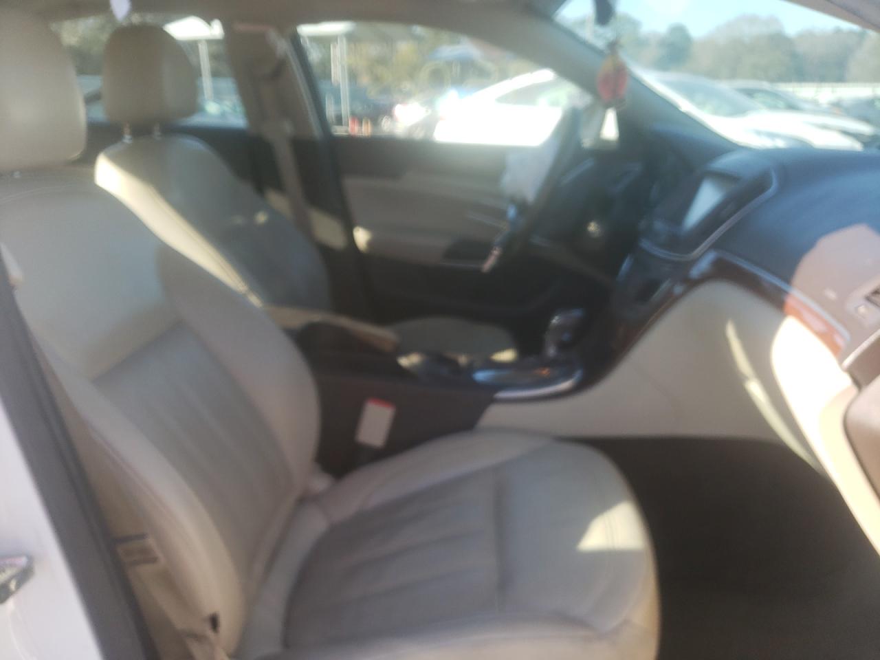 Photo 5 from auction – 2016 BUICK REGAL with VIN 2G4GK5EX3G9109284