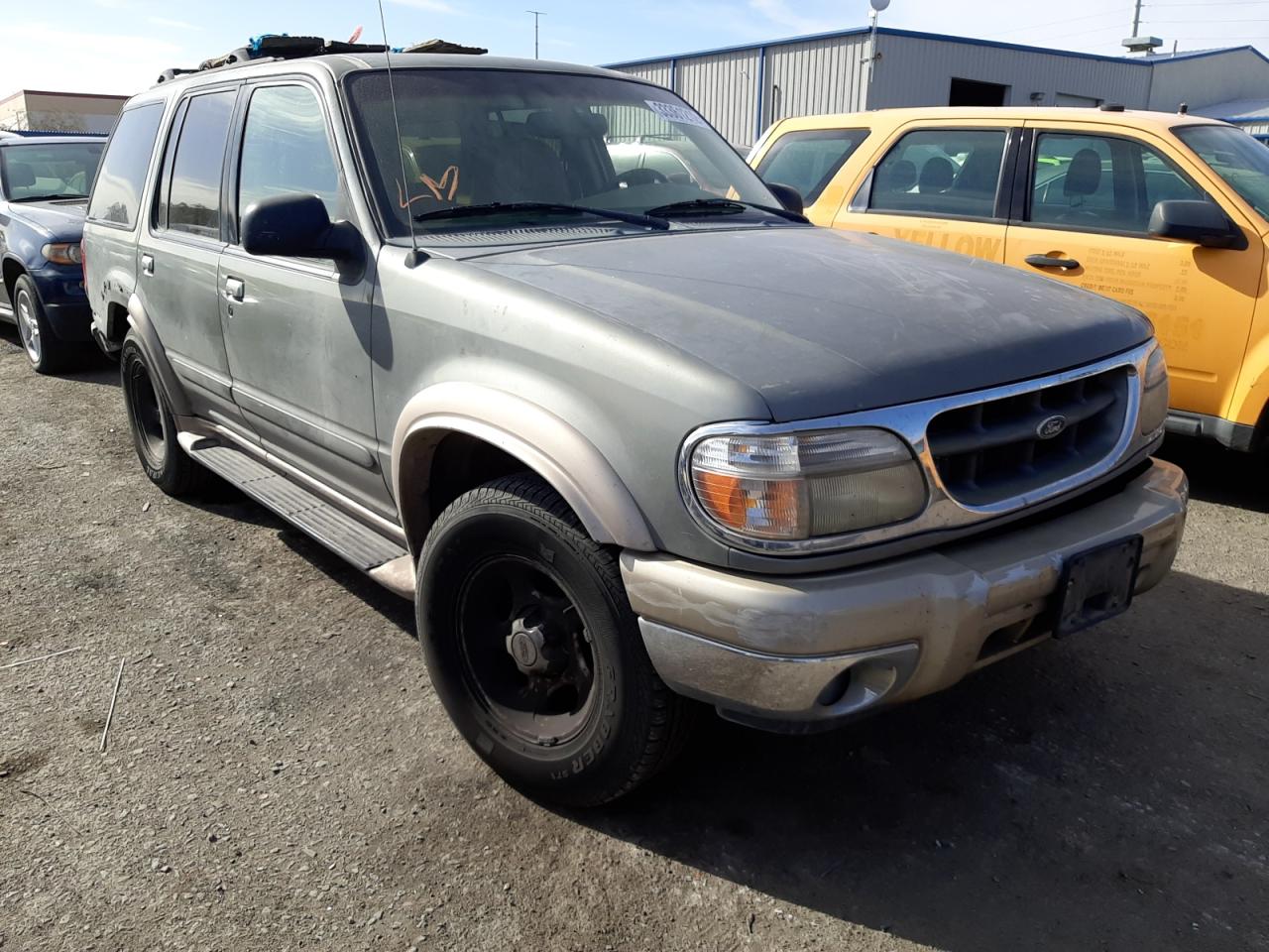 FORD EXPLORER 1999 with VIN 1FMDU34X7XUB33818 - Photo from auction