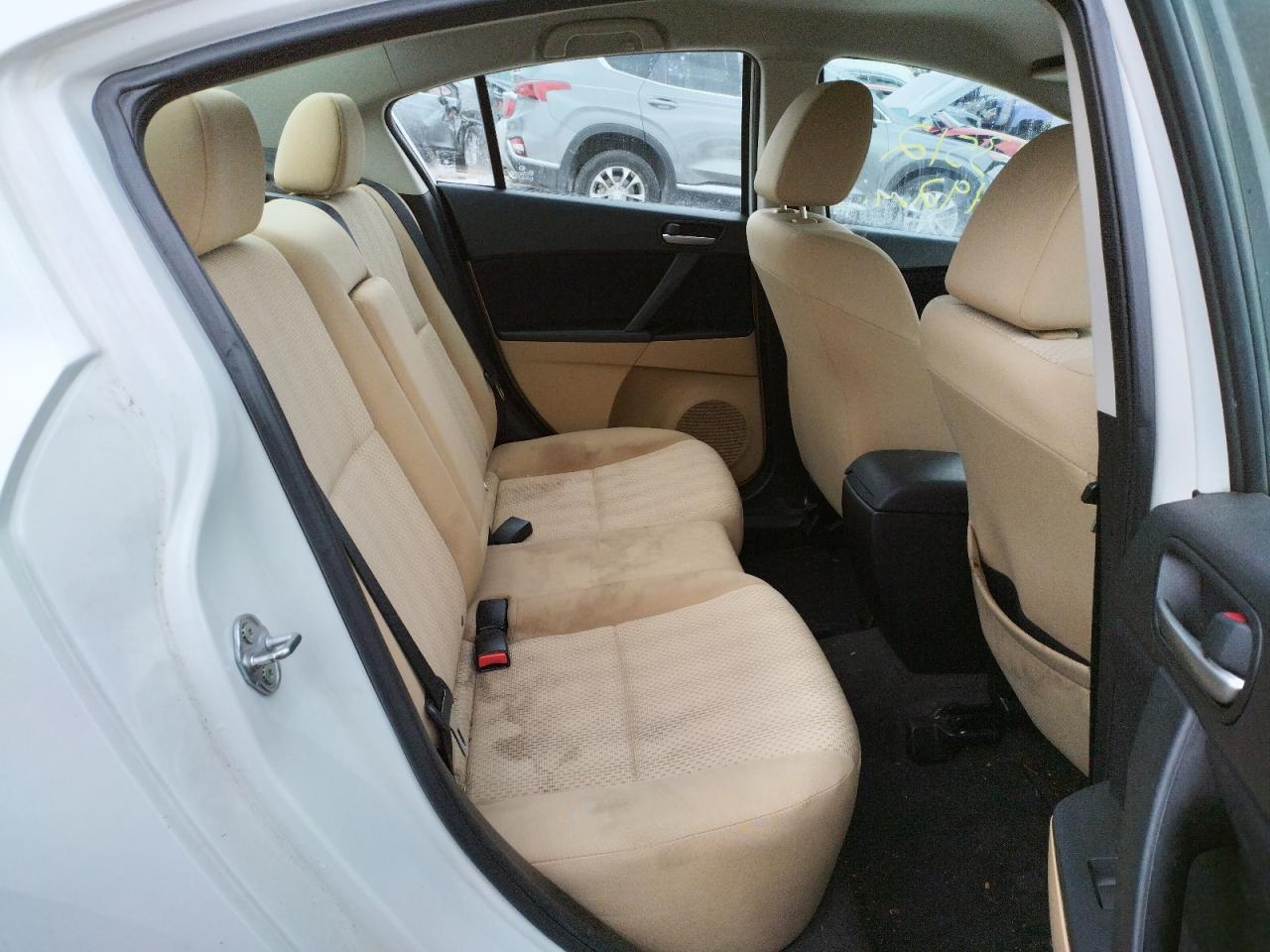 Photo 6 from auction – 2011 MAZDA 3 I with VIN JM1BL1VG8B1355734