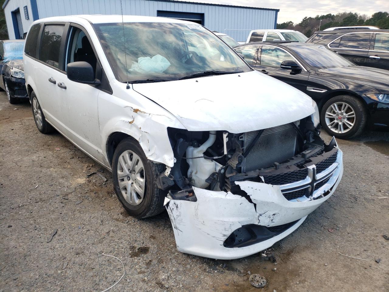 DODGE GRAND CARA 2019 with VIN 2C4RDGBG3KR592551 - Photo from auction