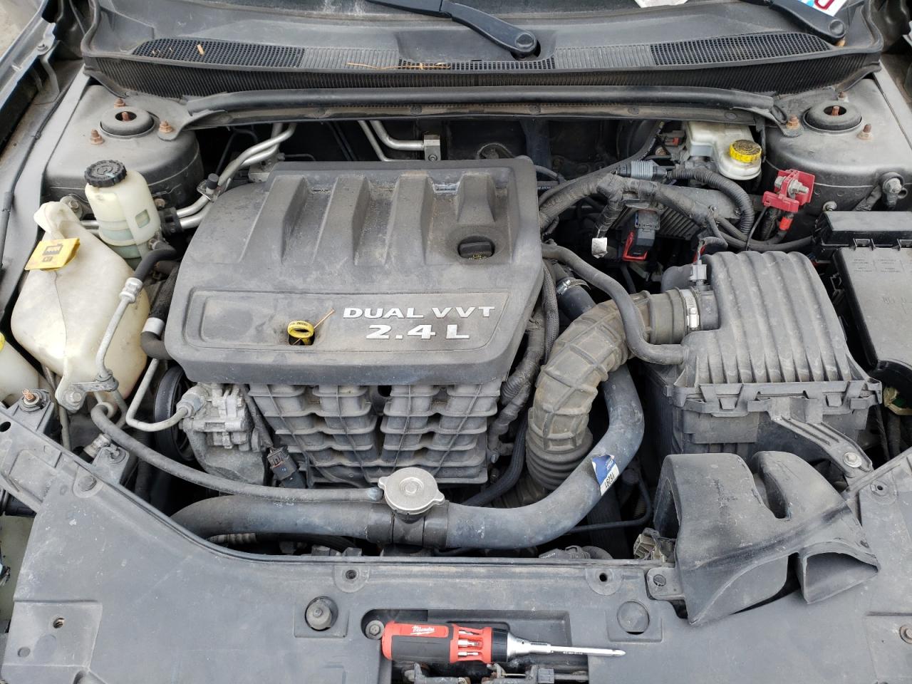 Photo 7 from auction – 2012 CHRYSLER 200 LIMITE with VIN 1C3CCBCB1CN268306