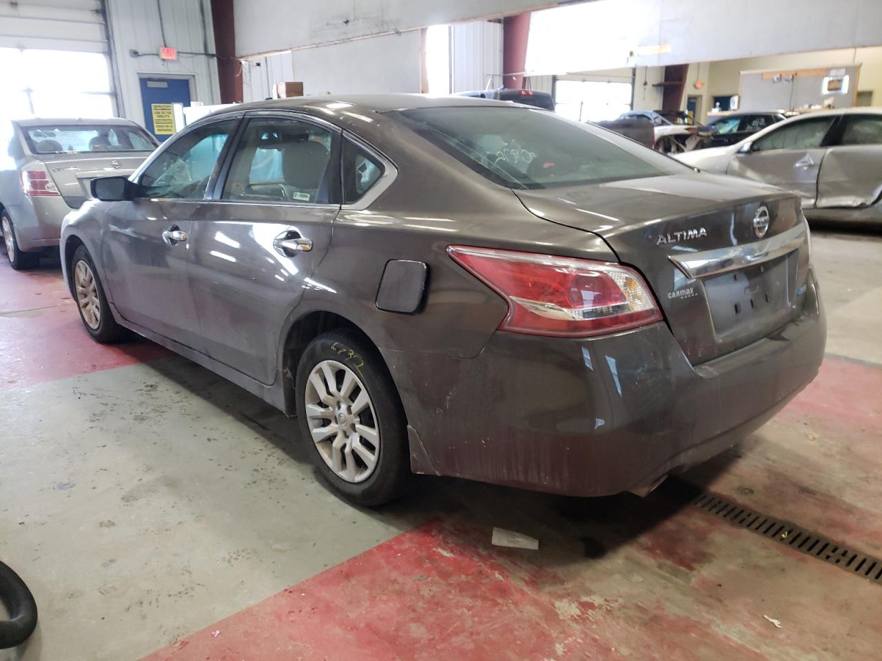 Photo 3 from auction – 2013 NISSAN ALTIMA 2.5 with VIN 1N4AL3AP2DC119476
