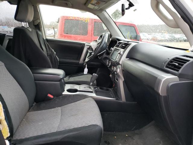 Foto 5 de la subasta – 2017 TOYOTA 4RUNNER SR con VIN JTEZU5JR5H5164876