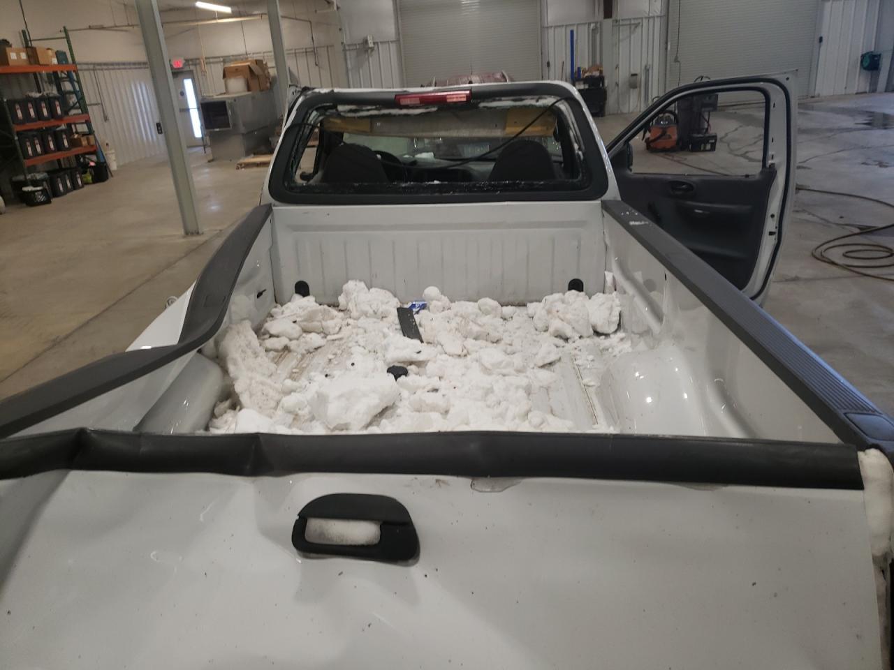 Photo 6 from auction – 2004 FORD F-150 HERI with VIN 2FTRF18224CA04616