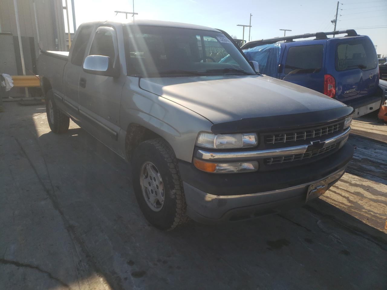 CHEVROLET SILVERADO 2001 with VIN 2GCEC19T811184173 - Photo from auction