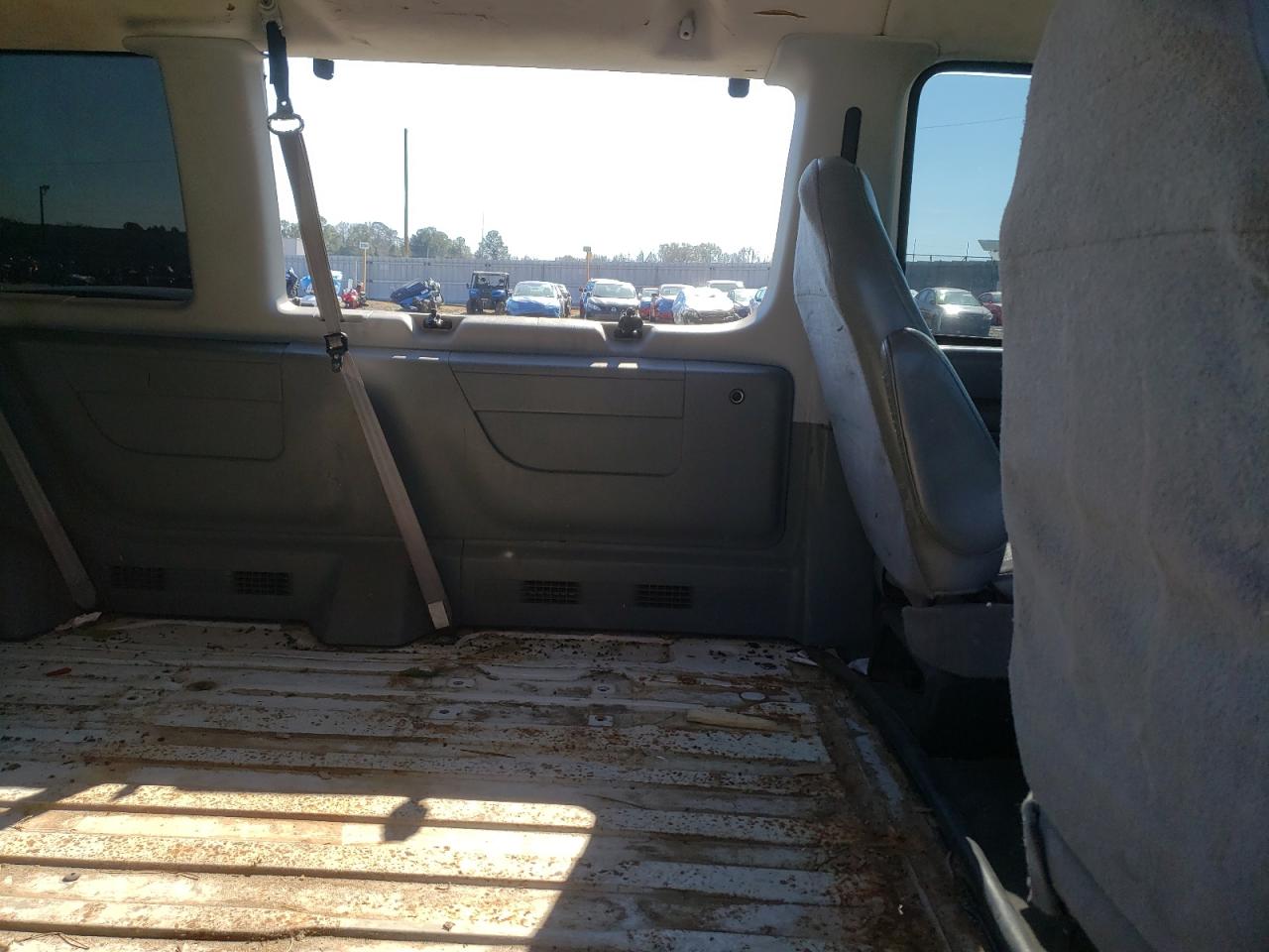 Photo 6 from auction – 2006 FORD ECONOLINE with VIN 1FBNE31L46DA31100