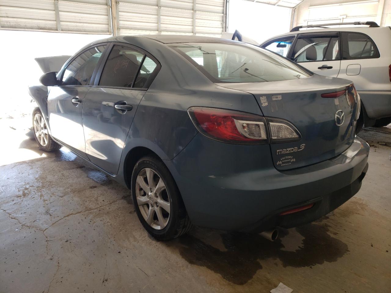 Photo 3 from auction – 2011 MAZDA 3 I with VIN JM1BL1VF9B1458720