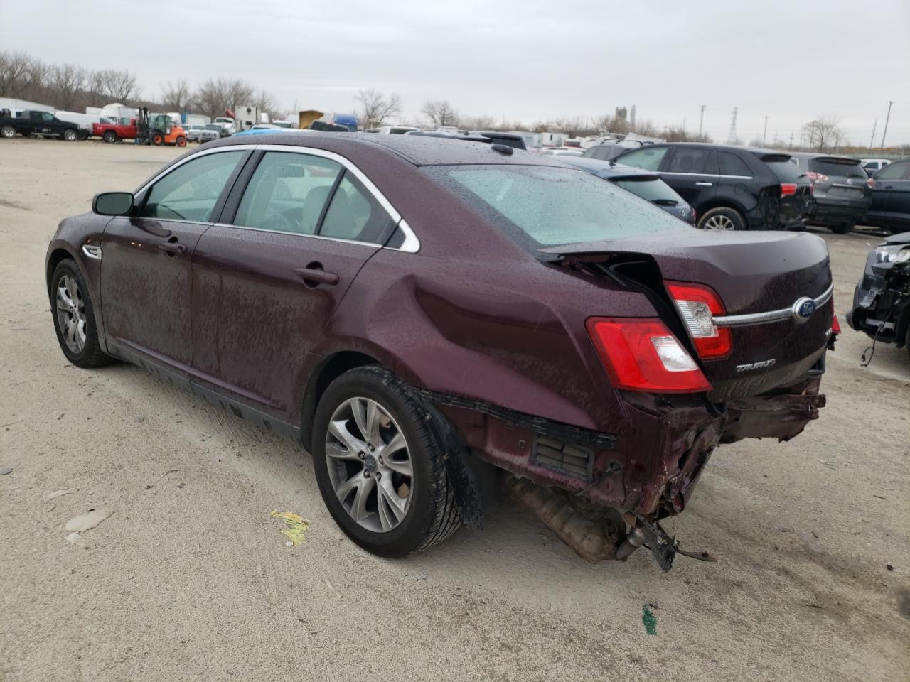 Photo 3 from auction – 2011 FORD TAURUS SEL with VIN 1FAHP2EW9BG133296