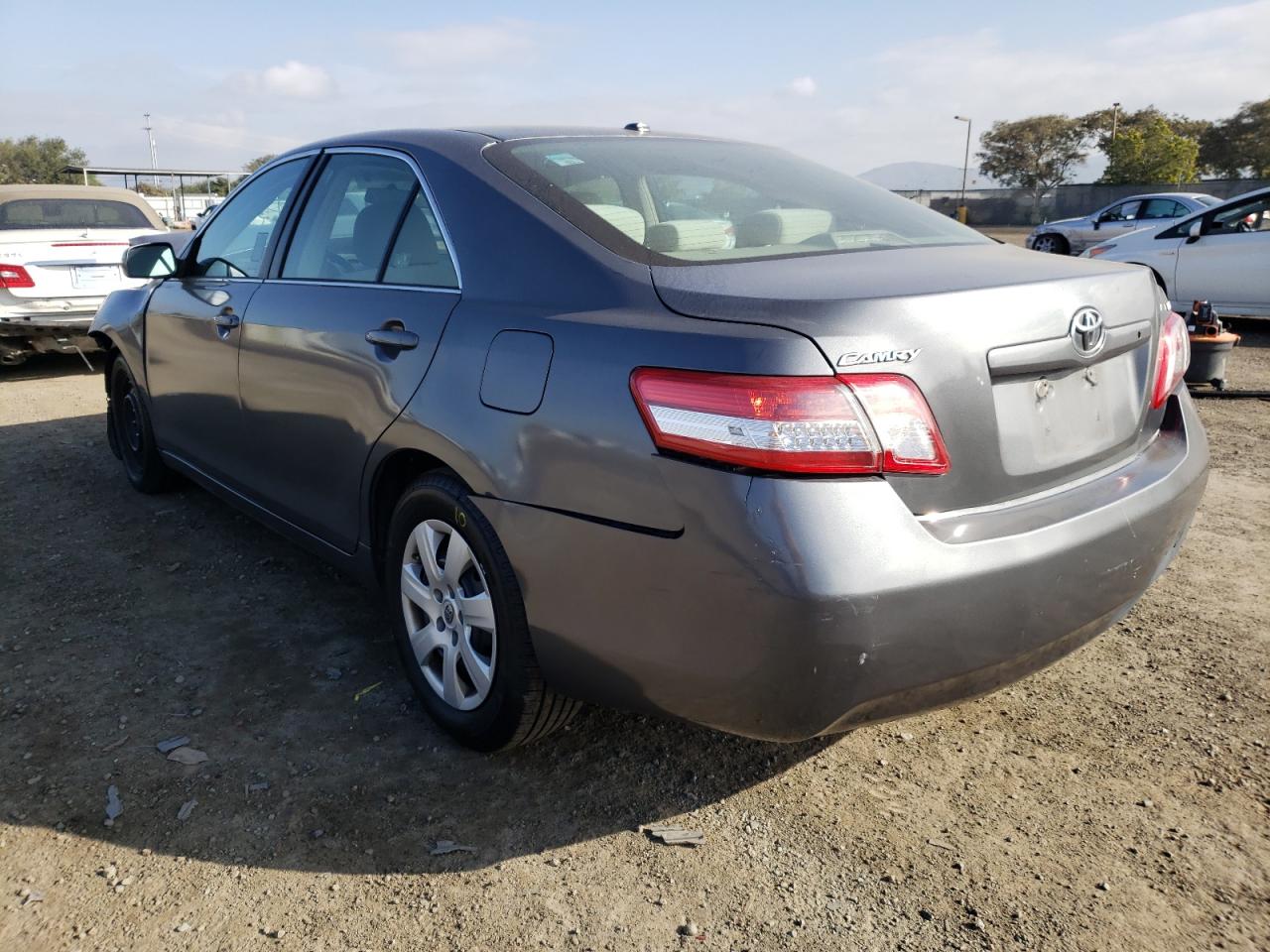 Photo 3 from auction – 2011 TOYOTA CAMRY BASE with VIN 4T4BF3EK5BR157684
