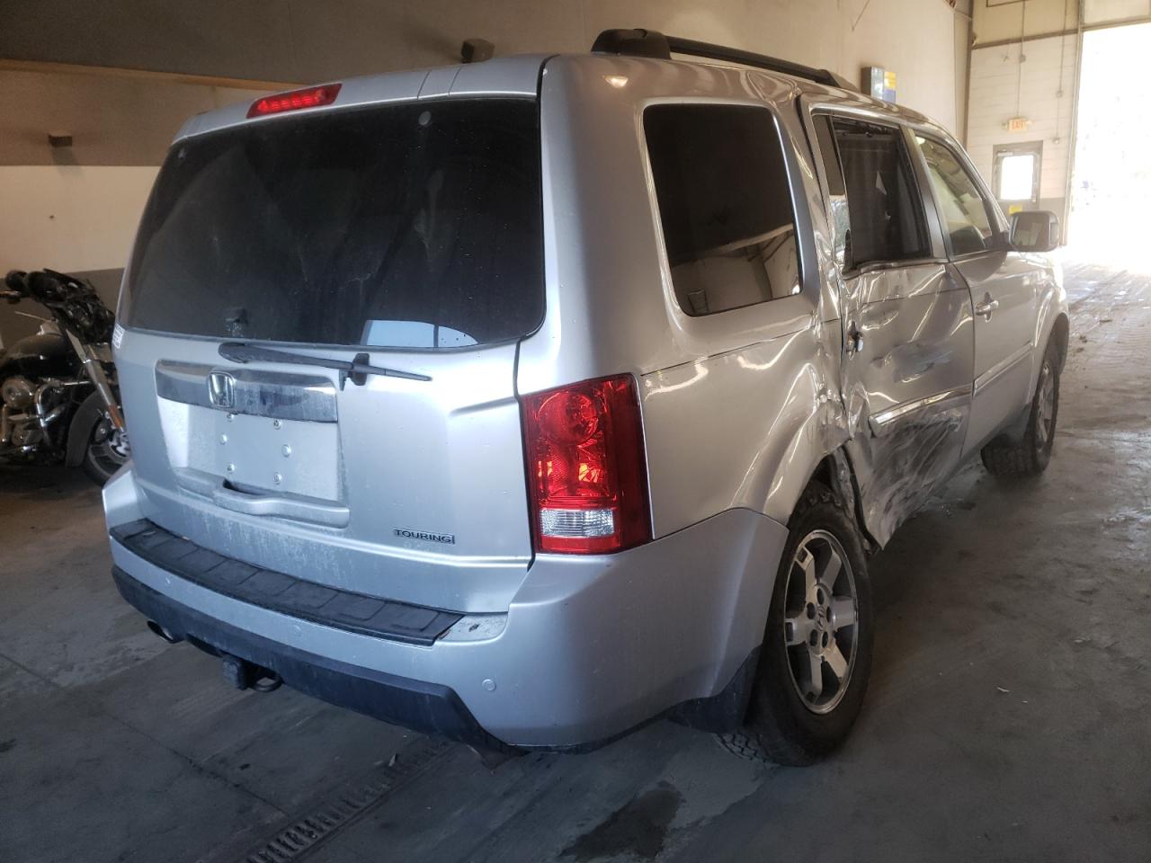 Photo 4 from auction – 2009 HONDA PILOT TOUR with VIN 5FNYF38849B006394
