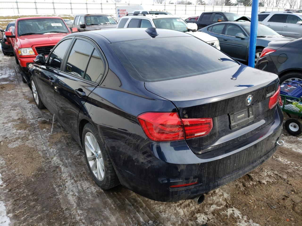 Photo 3 from auction – 2017 BMW 320 I with VIN WBA8E1G58HNU12769