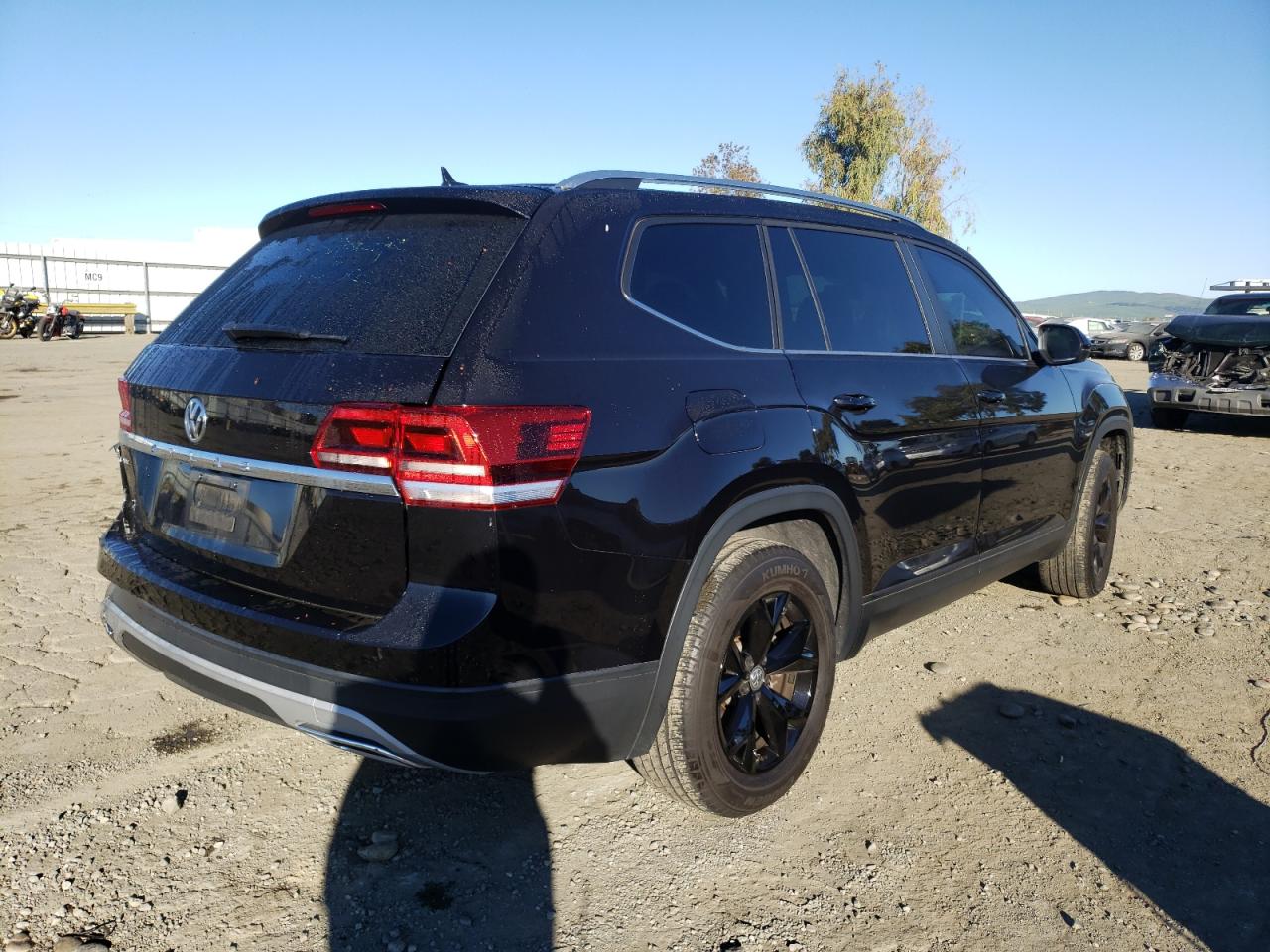 Photo 4 from auction – 2019 VOLKSWAGEN ATLAS SE with VIN 1V2DP2CA6KC615178