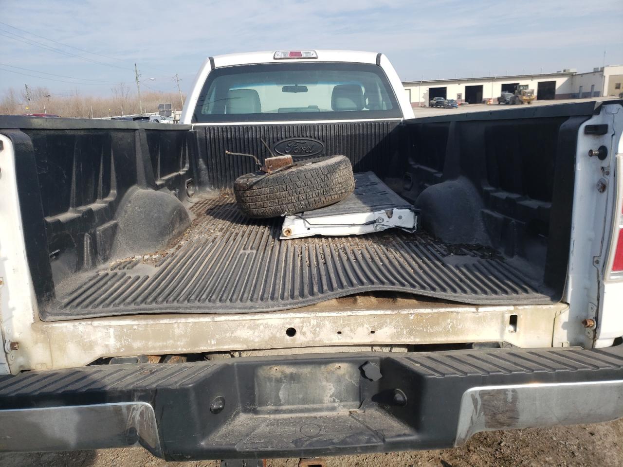 Photo 6 from auction – 2011 FORD F-150 with VIN 1FTMF1CM3BKD12941