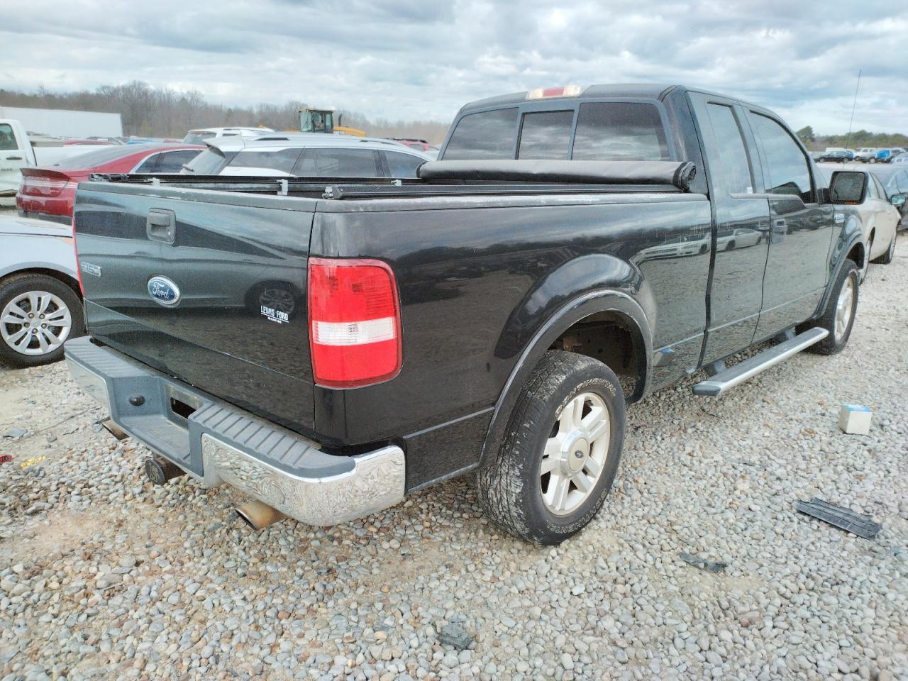 Photo 4 from auction – 2004 FORD F-150 with VIN 1FTPX12584NB32795