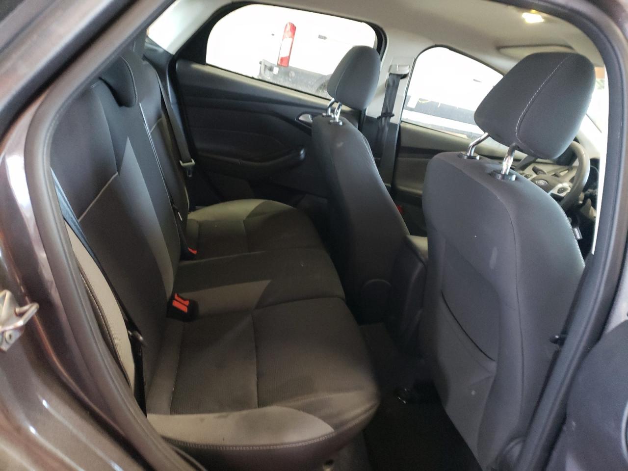 Photo 6 from auction – 2012 FORD FOCUS SE with VIN 1FAHP3K23CL233426