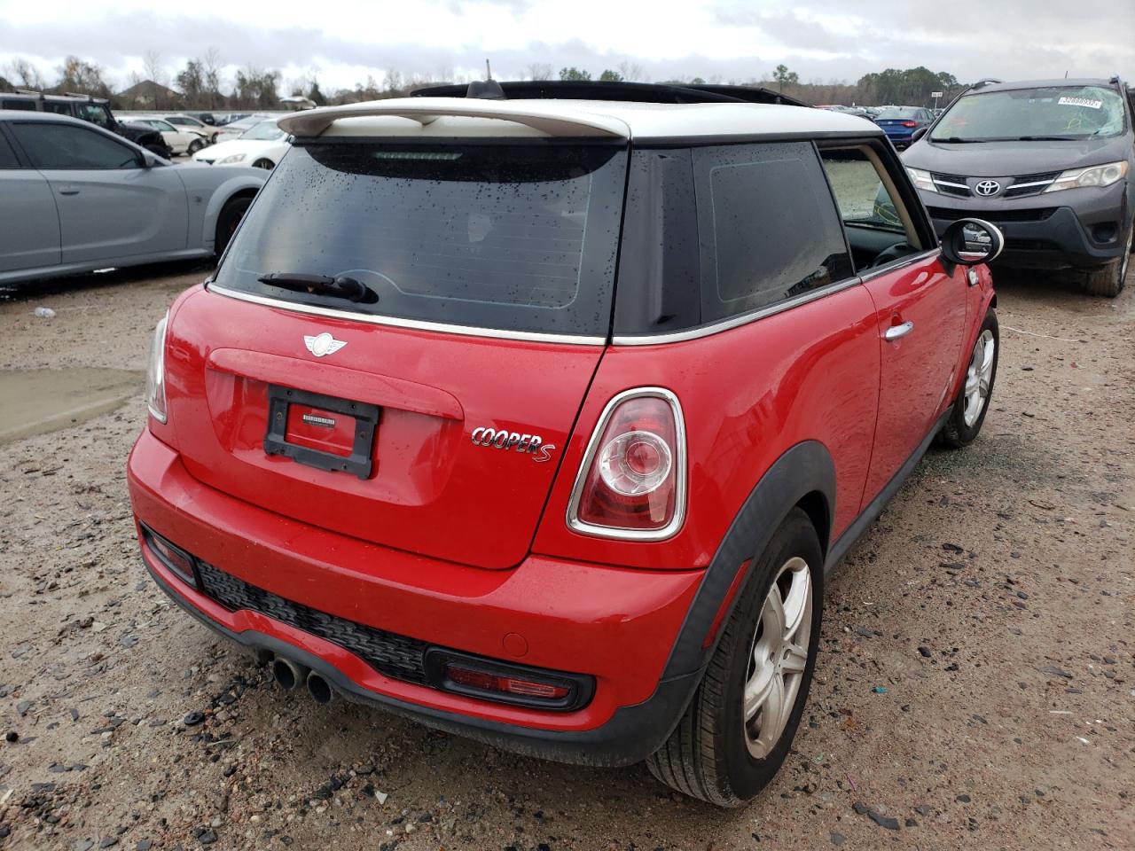 Photo 4 from auction – 2011 MINI COOPER S with VIN WMWSV3C52BTY10599